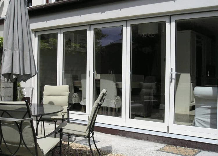 Folding doors 