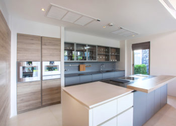 Modern kitchen